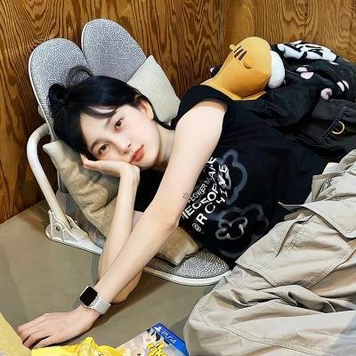 女总裁来视察，你带她工地搬砖